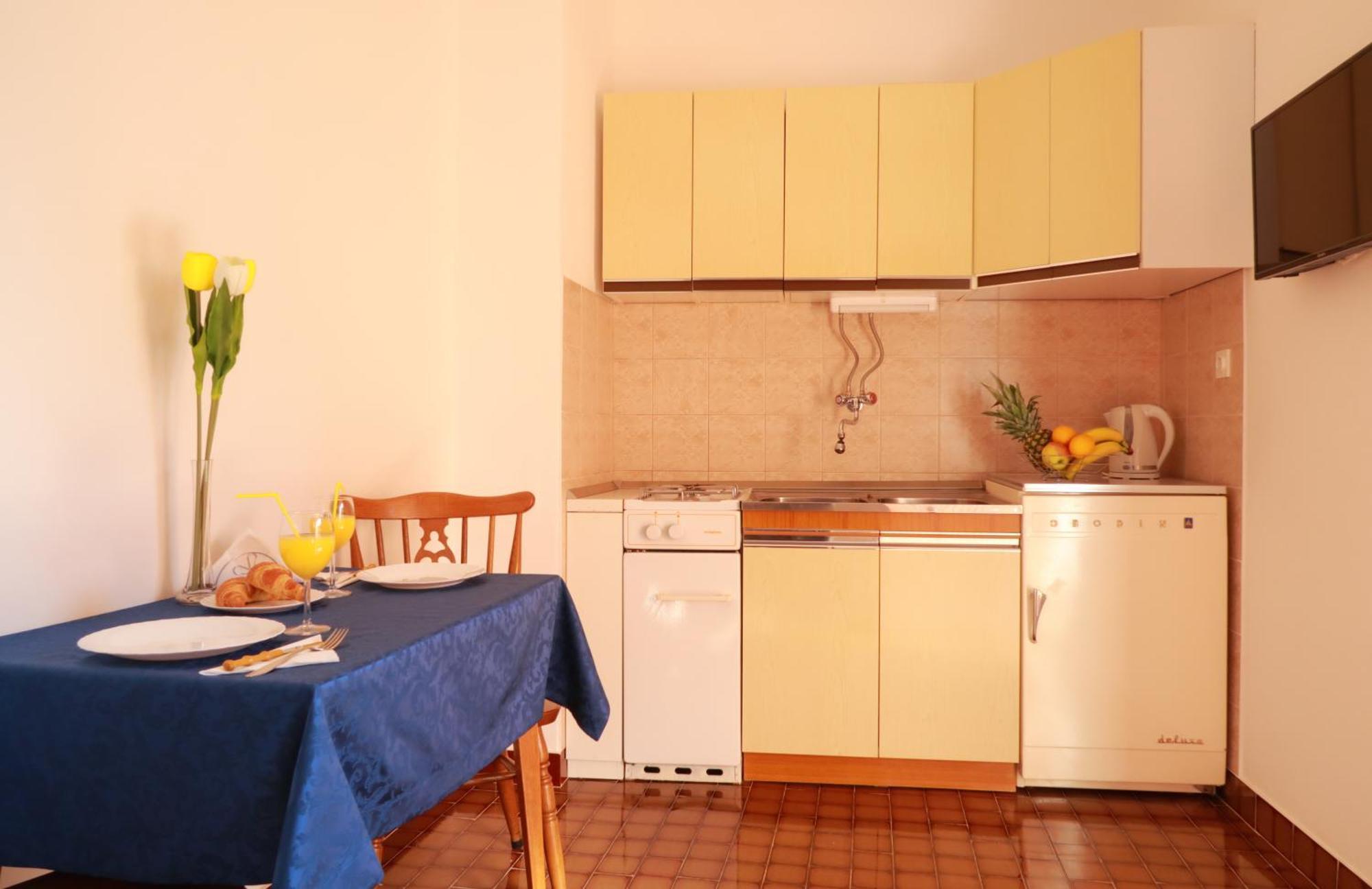 Apartments Ivanka Trogir Eksteriør billede