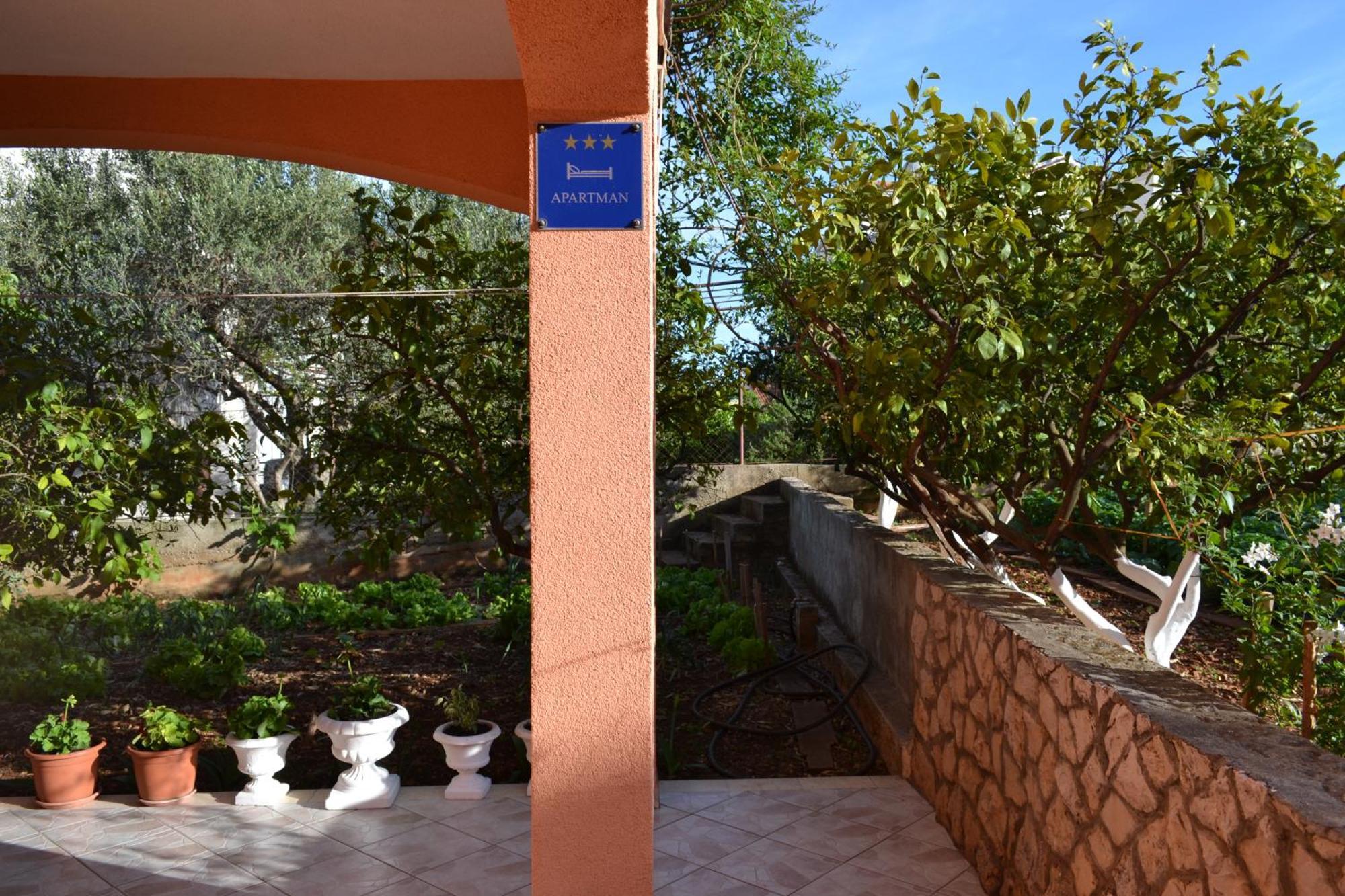 Apartments Ivanka Trogir Eksteriør billede