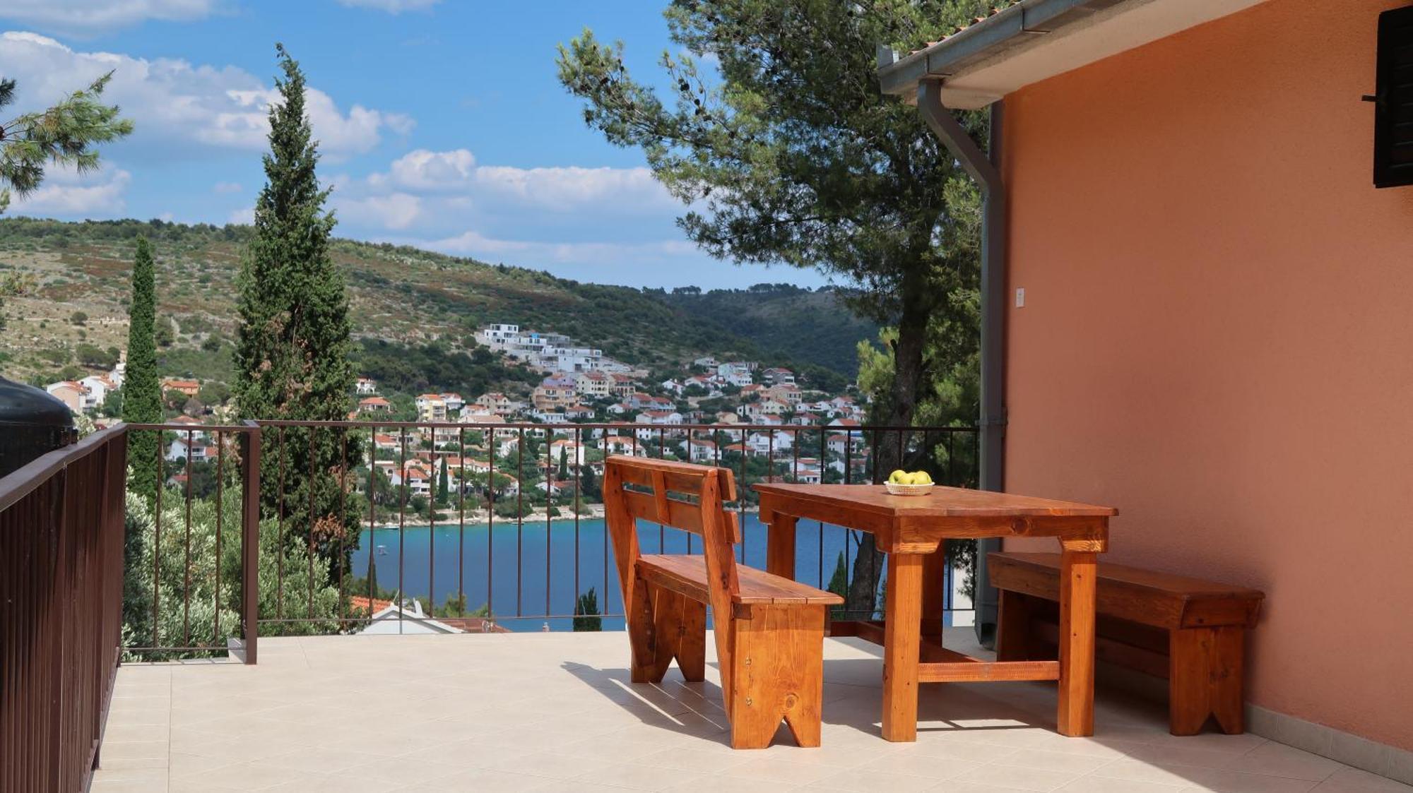 Apartments Ivanka Trogir Eksteriør billede